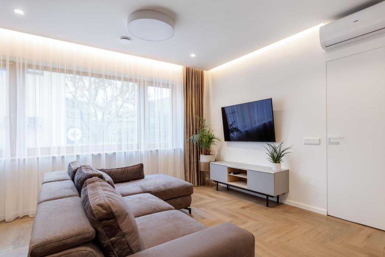 3 Bedroom Apart/24H Self Check In/Free Parking/Up To 6 People/ Вильнюс Экстерьер фото
